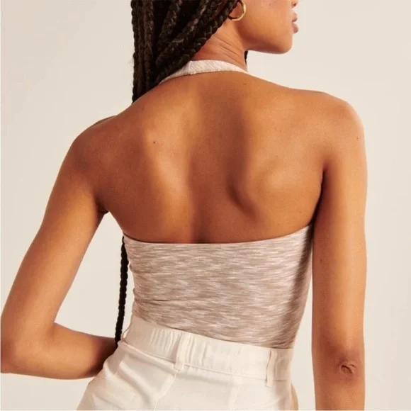 Abercrombie Crop Halter - Picture 3 of 7